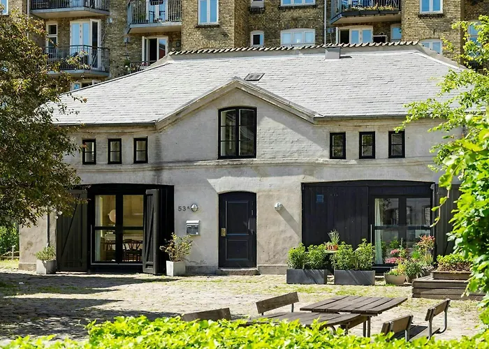 Dom wakacyjny 19th-century Flat By The Lakes In